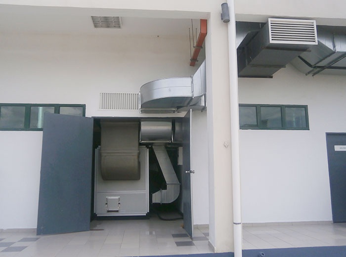 马来西亚三机一体转轮好色先生污污版安装现场